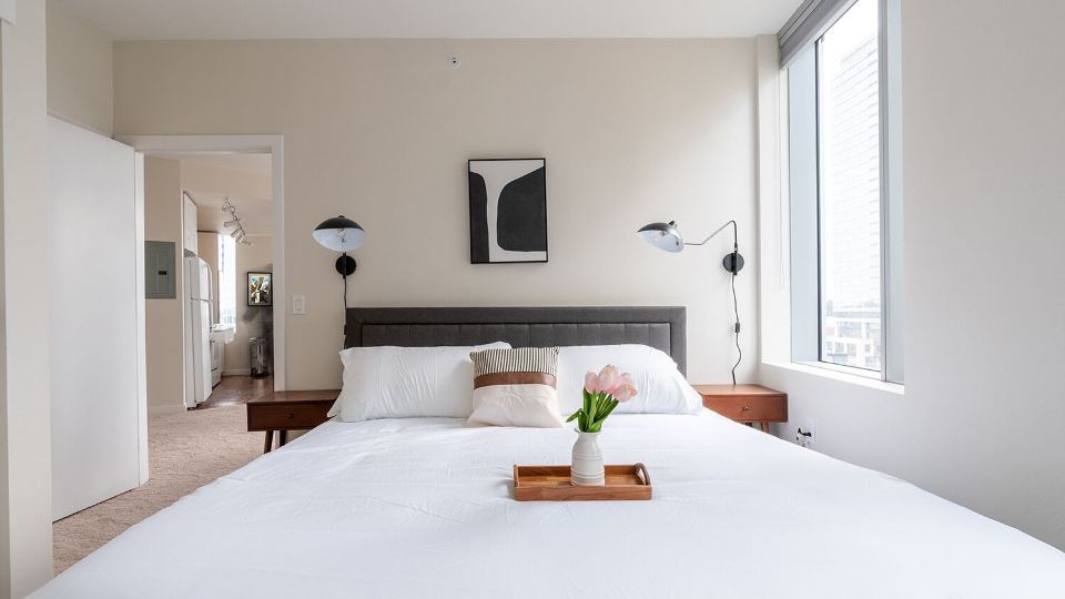 Sophari Bellevue Tower Apts