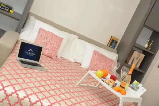 ブライト スタニング セントラル  アパートメント イン フロント オブ ルガーノ レイク