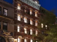 The Historic Blue Moon Hotel - NYC Hotels in der Nähe von Kehila Kedosha Janina Synagogue and Museum