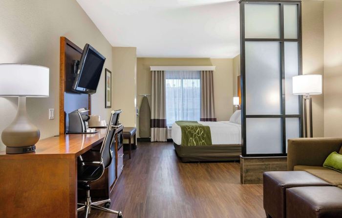 Comfort Suites Helena Airport