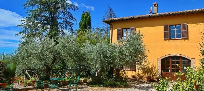 Farmhouse in Todi with Pool & Theater Nearby Ξενοδοχεία στην πόλη Todi