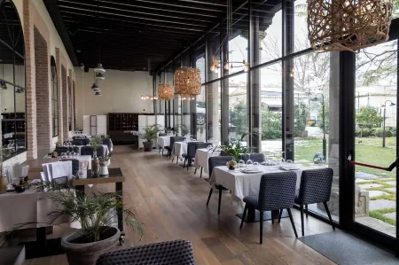 Sofraga Palacio Отели рядом с достопримечательностью «The Four Posts»