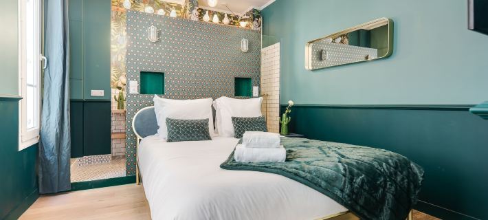 The Charming Trocadero Eiffel Tower Hotels in Париж