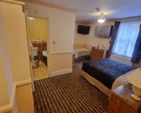 The Royal Oak Hotel Hotel di Ramsgate