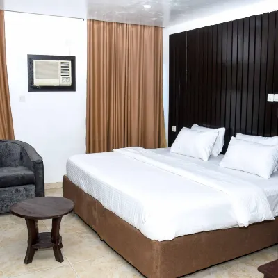 Royal Crest Hotel and Suite Hotels near Ladipo Spare Part market