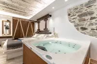 Mariet Naxos Elegant Suites