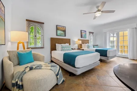 Harbour Village Beach Club