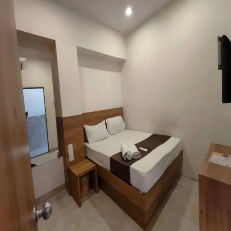 Hotel Apple Inn Отели рядом с достопримечательностью «Район трущоб Дхарави»