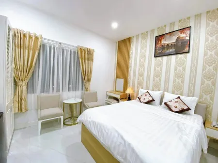 Hoang Gia Hotel Royal Отели в г. Phu Ly