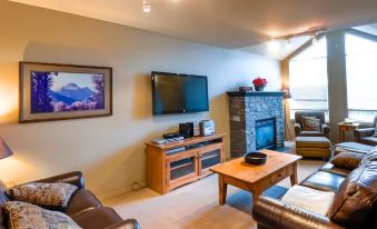 Thunder Ridge by Fernie Lodging CO