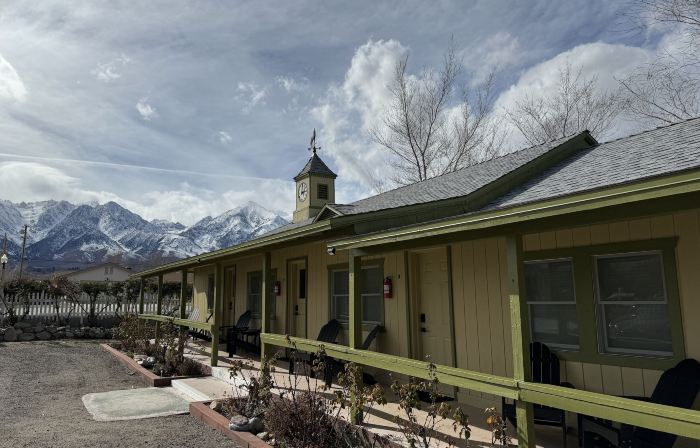 Eastern Sierra Motor Lodge