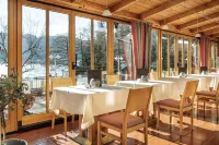 Seehotel Urban Hôtels à : Gemeinde Steindorf am Ossiacher See
