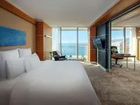 Swissotel Buyuk Efes Izmir Hotels near GoodFellas PlayStation Bilardo & Nargile Cafe