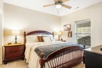 Sunset Daydream Elegant Condo on Table Rock!