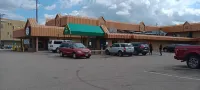 Quality Inn St. Paul-Minneapolis-Midway - parking