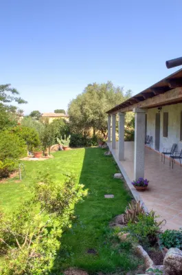 Domo Minnannu Miriu Hotels near Parco pubblico con giochi per i bambini