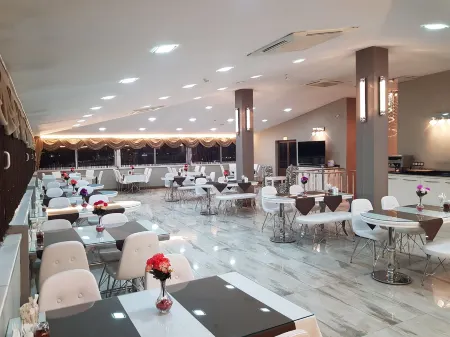 Ismira Hotel Ankara Отели рядом с достопримечательностью «Кизилэйская площадь»