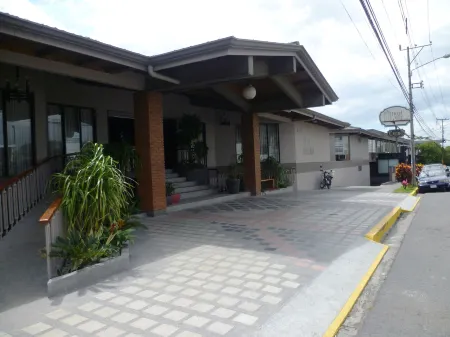 Hotel Villa Tournon Отели в г. Sector Concepcion