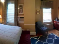Bellevue Manor Hotels in Newport