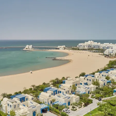 Hilton Salwa Beach Resort & Villas