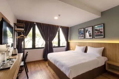 Hotel Insuna Johor Bahru Hotels near Bangkok Spa(Taman Pelangi)