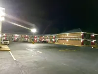 American Inn - parking