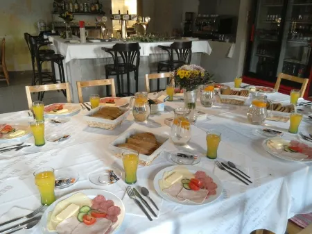 Penzion a Restaurace Na Jízdárně Отели в г. Dolni Lukavice