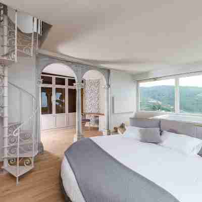 Villa Riviera Resort Rooms