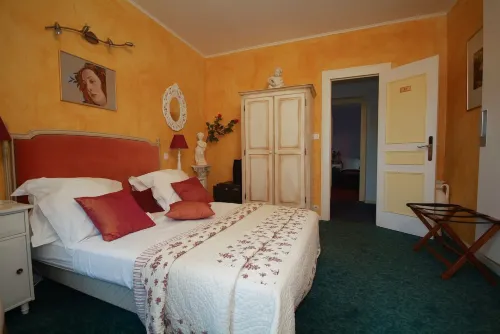Cit'Hotel le Mirage Các khách sạn ở Istres