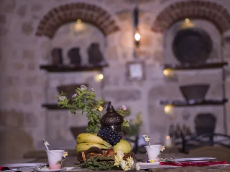 Melekler Evi Cave Hotel Отели в г. Dereler Mahallesi