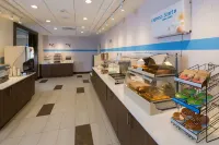 Holiday Inn Express & Suites MILLERSBURG by IHG - breakfast