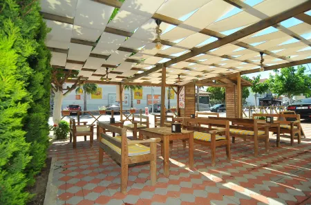 Likya Apart Hotel Отели рядом с достопримечательностью «Phaselis beach»