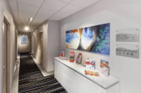 Glassy Hotel, the Originals City, Marne-la-Vallée Est, Meaux Hotels in Meaux