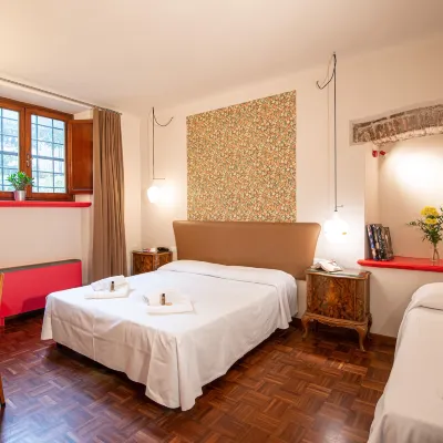 Hotel Diana & Depandance Hotels near Guinigi Tower