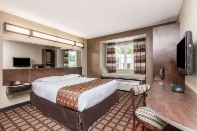 Microtel Inn & Suites by Wyndham Macon Hotels near Macon Christmas Light Extravaganza