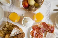 Casona de La Paca - breakfast