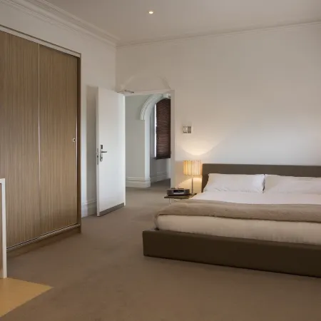 Ikon Hotel