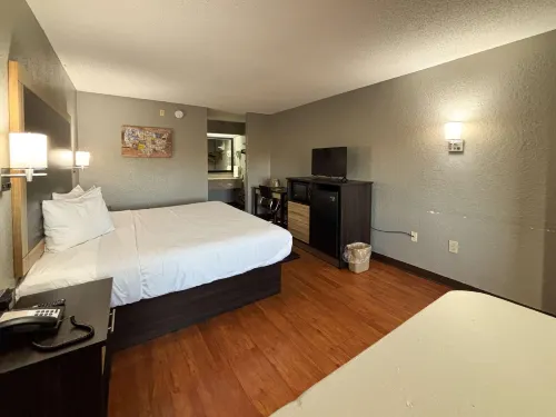 Motel 6 Prattville Al