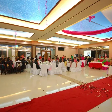 A&A Plaza Hotel
