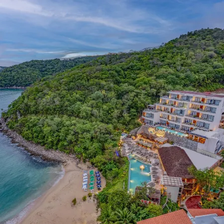 Nirú Ocean Suites by Binniguenda