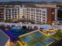 Médano Hotel & Suites Hoteles cerca de Centro comercial Puerto Paraíso