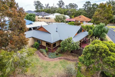 Sky Blue Retreat Serene Family Getaway Hotels near ECU Bunbury Community Garden