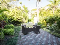 Santorini Guesthouse Hotels in East london