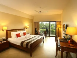 Uday Suites - the Airport Hotel