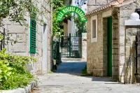 Luxury Villa Minerva Gardens