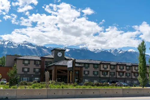 Prestige Inn Golden Hotels in Golden