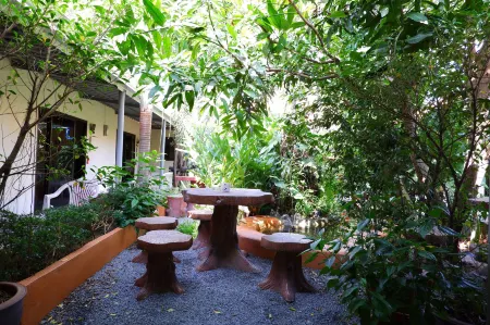 Phuket Airport Overnight Hotel