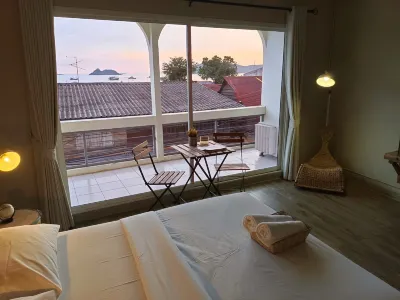 Sattahiptale Boutique Guesthouse & Hostel Hotels in Sattahip