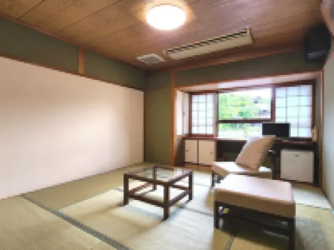 恵那 藤太郎 恵那のホテル