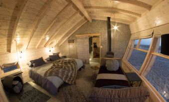 Shipwreck Lodge